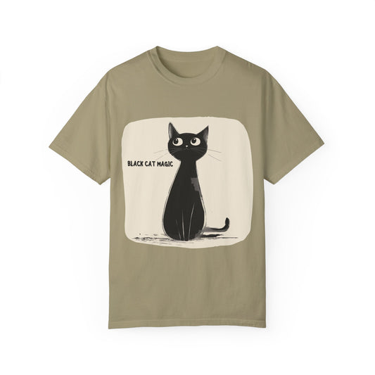 Black cat magic T-shirt