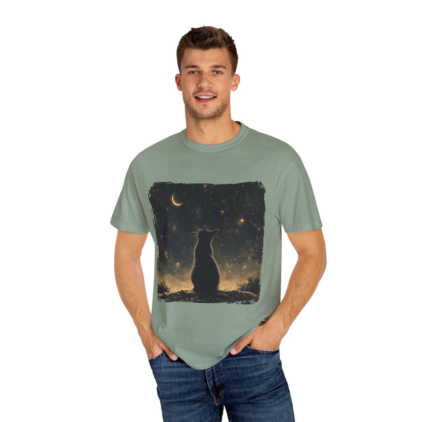 Cat under the starlit sky T-shirt