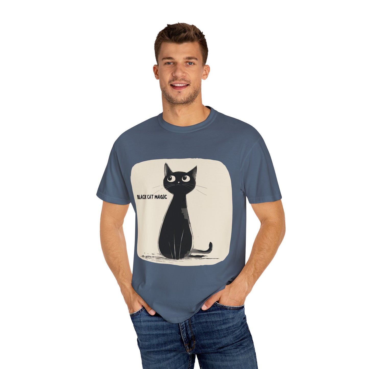 Black cat magic T-shirt