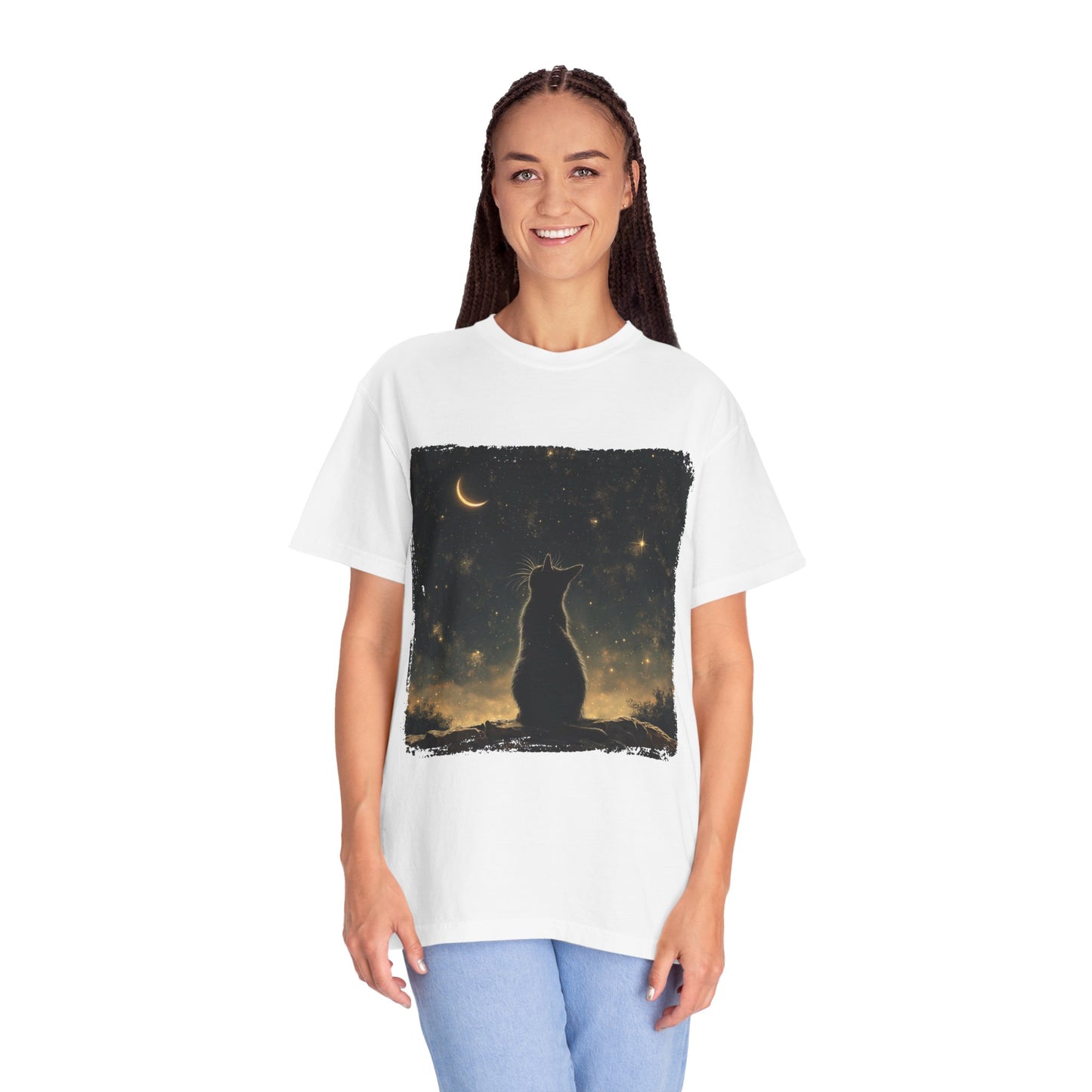 Cat under the starlit sky T-shirt