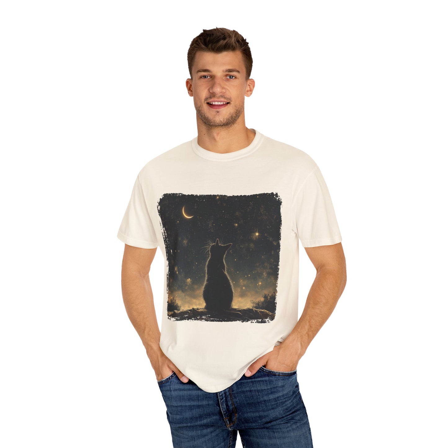 Cat under the starlit sky T-shirt